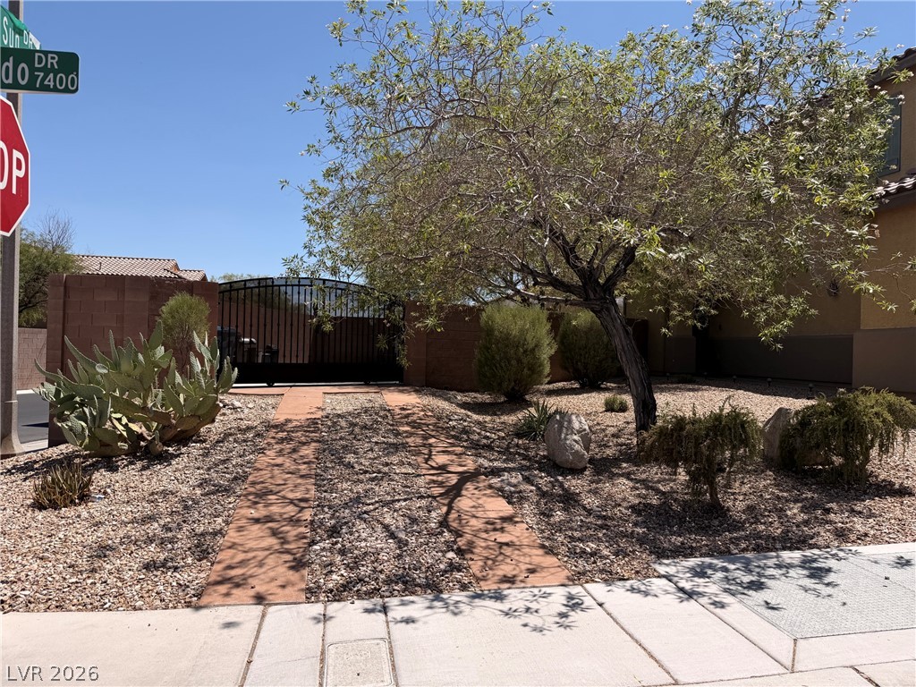 7427 Calzado Drive Las Vegas NV 89178