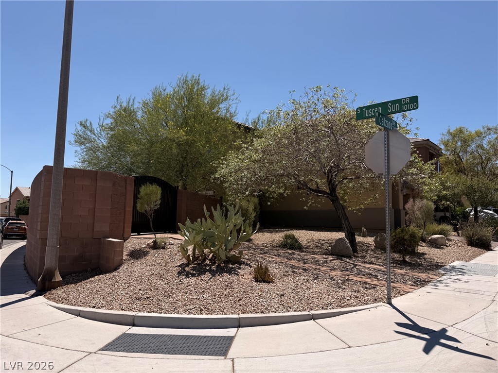 7427 Calzado Drive Las Vegas NV 89178