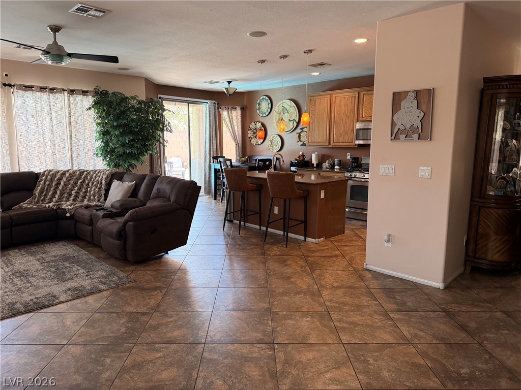 7427 Calzado Drive Las Vegas NV 89178