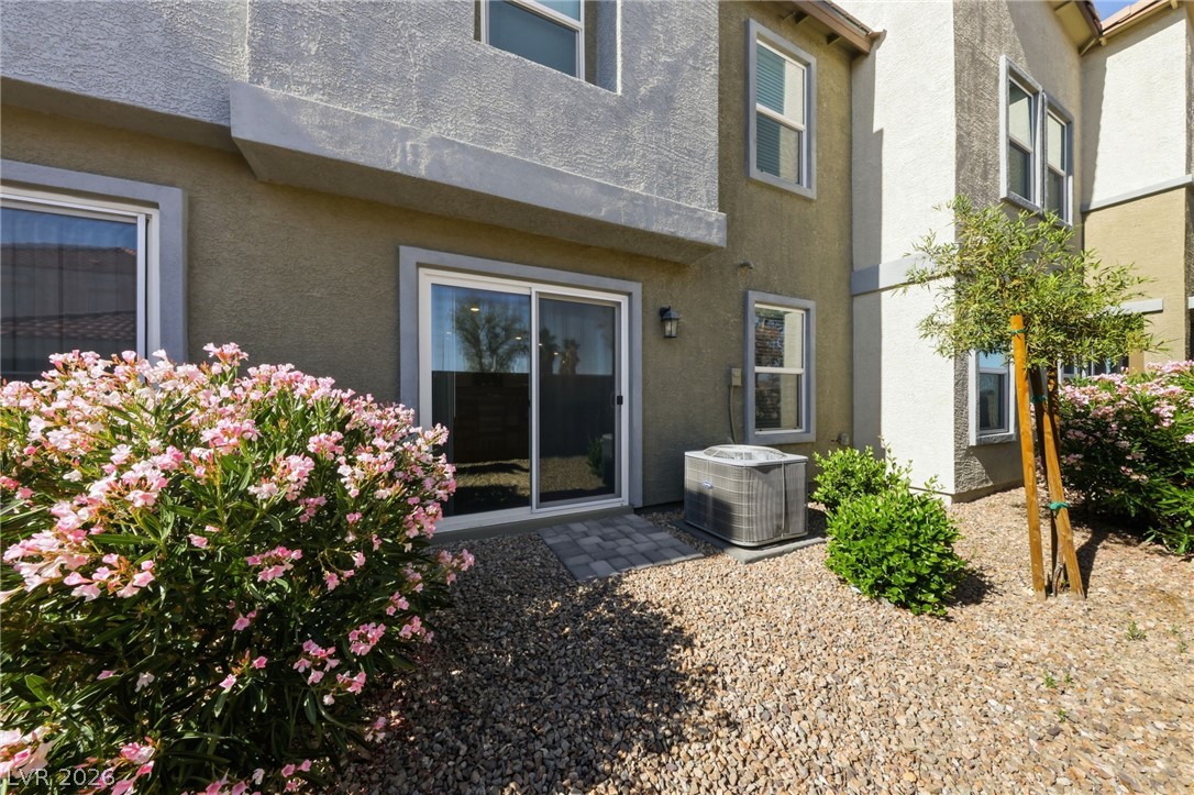 7909 Whisper Words Avenue Las Vegas NV 89113