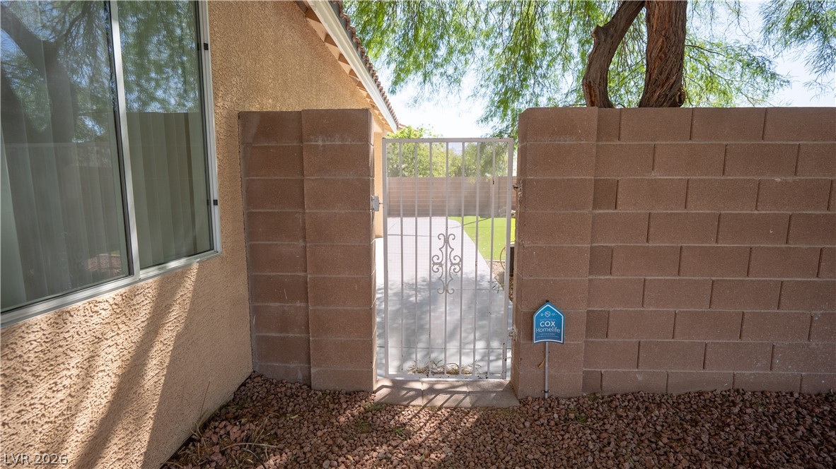 5946 Lingering Breeze Street Las Vegas NV 89148