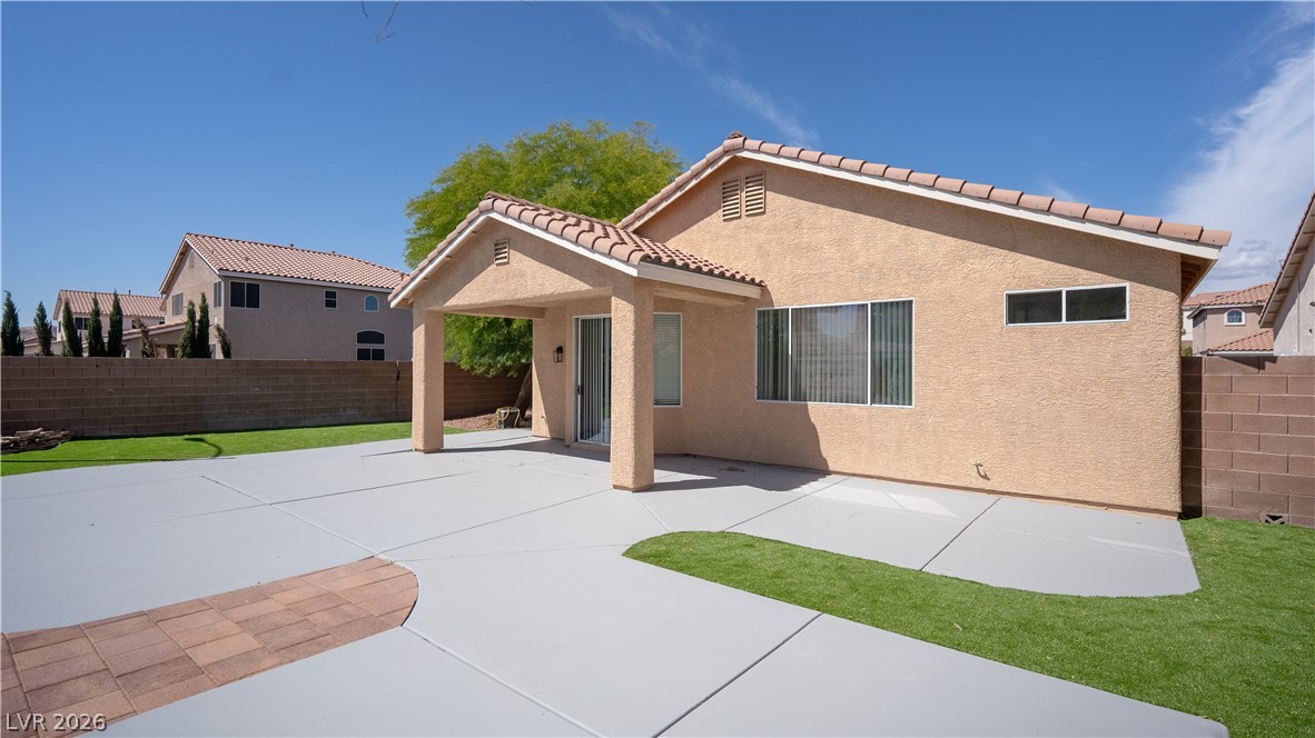 5946 Lingering Breeze Street Las Vegas NV 89148