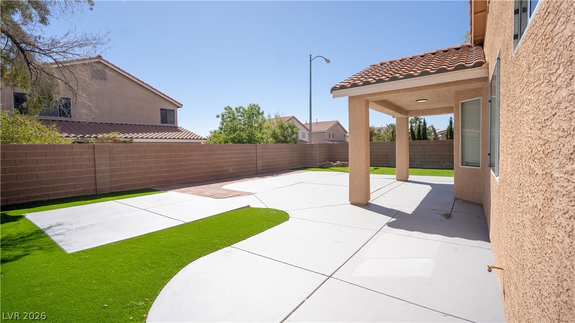 5946 Lingering Breeze Street Las Vegas NV 89148