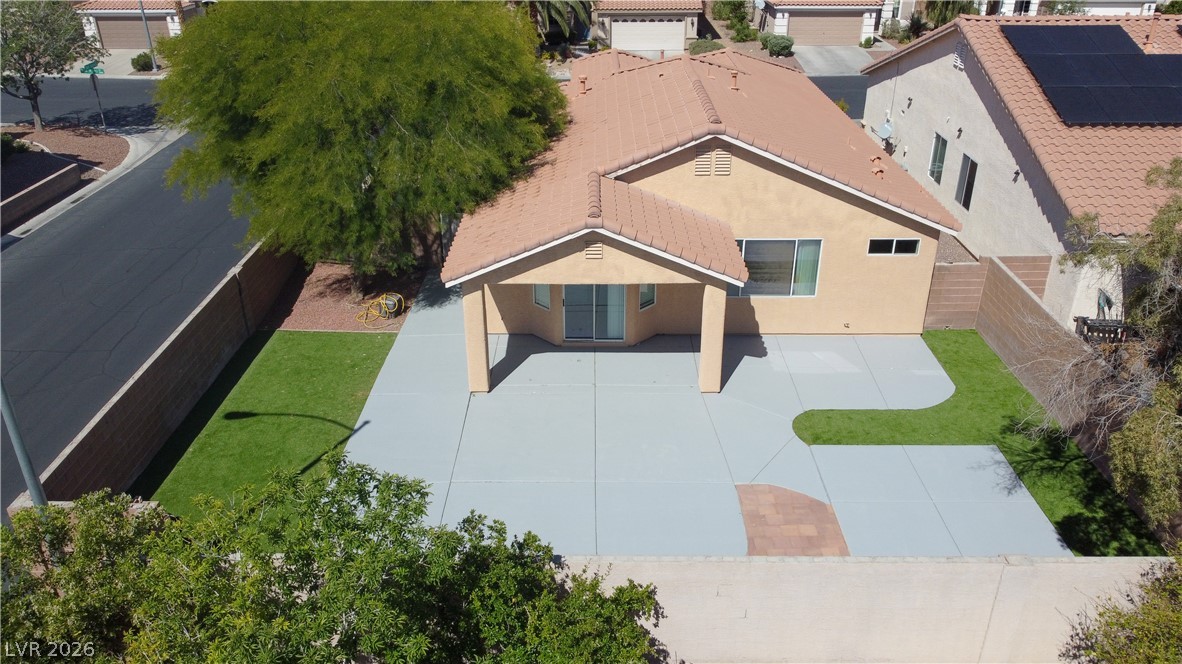 5946 Lingering Breeze Street Las Vegas NV 89148