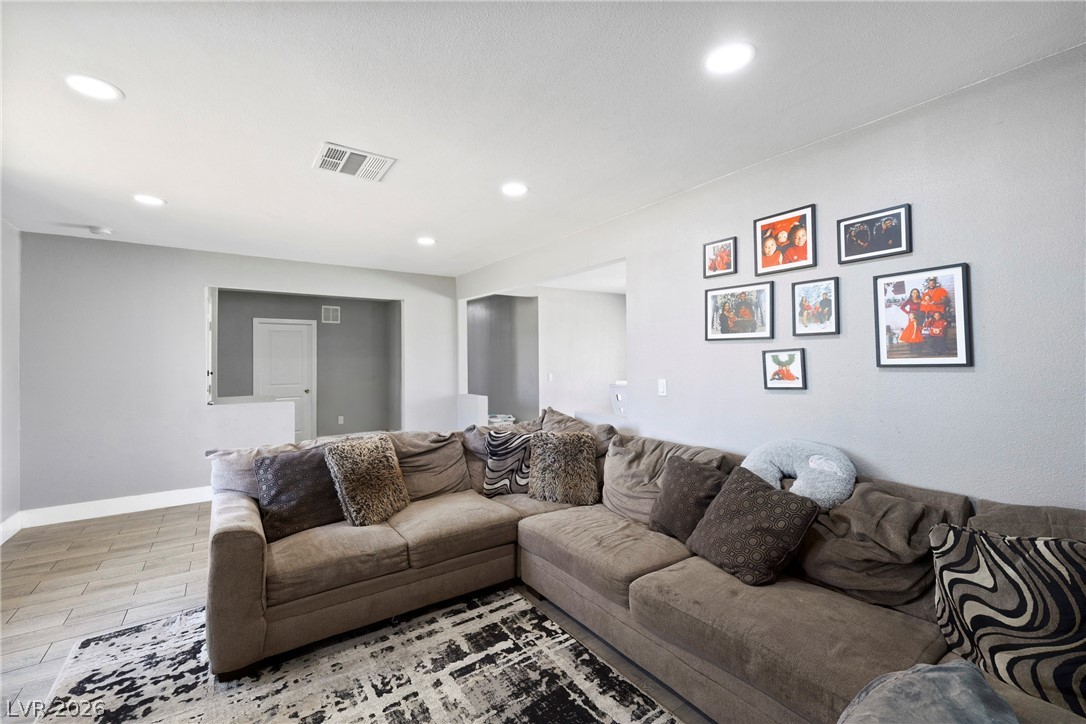 6213 Anaconda Street Las Vegas NV 89108