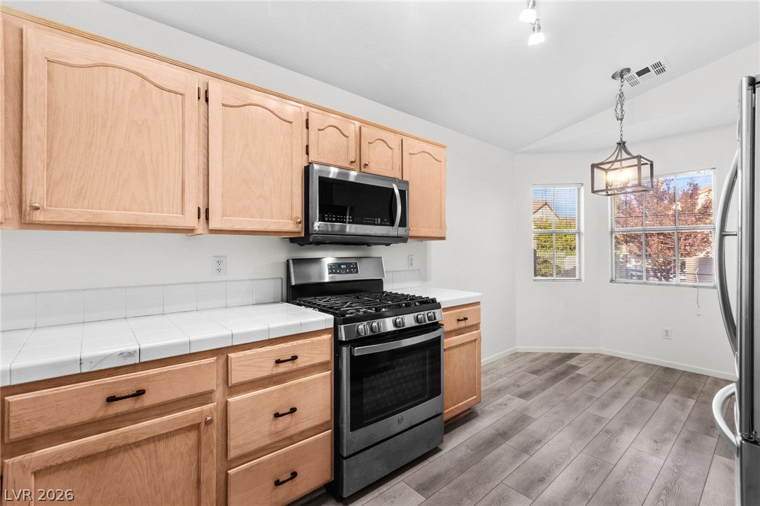 5909 Silver Heights Street Las Vegas NV 89130