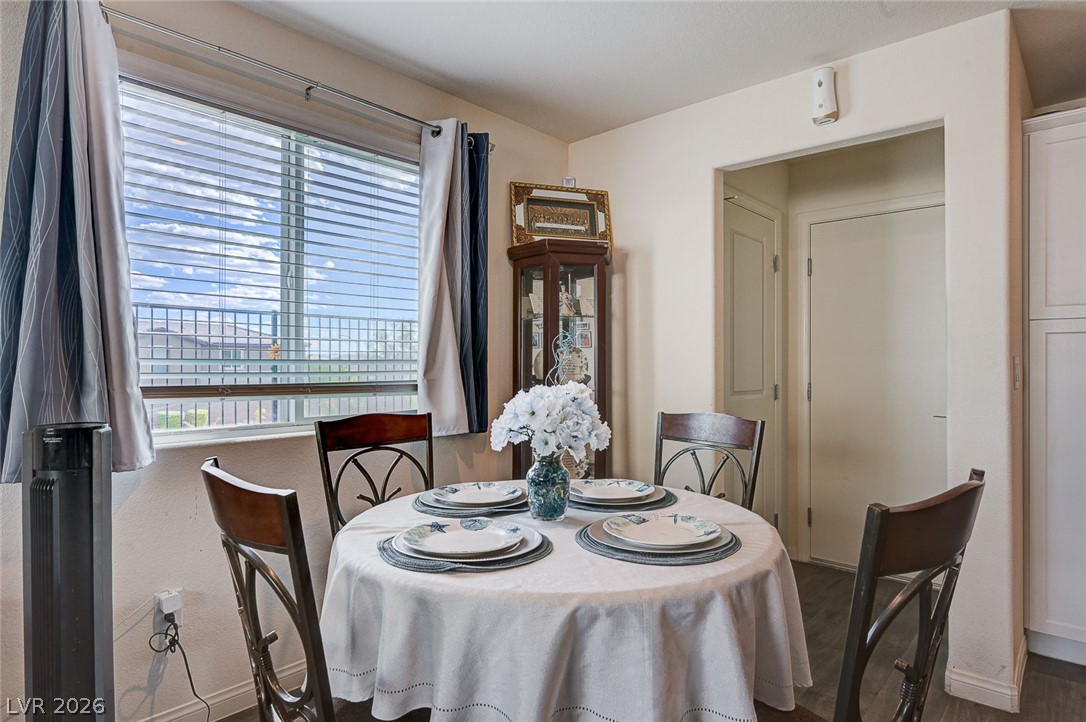 6804 Satin Silver Court North Las Vegas NV 89086