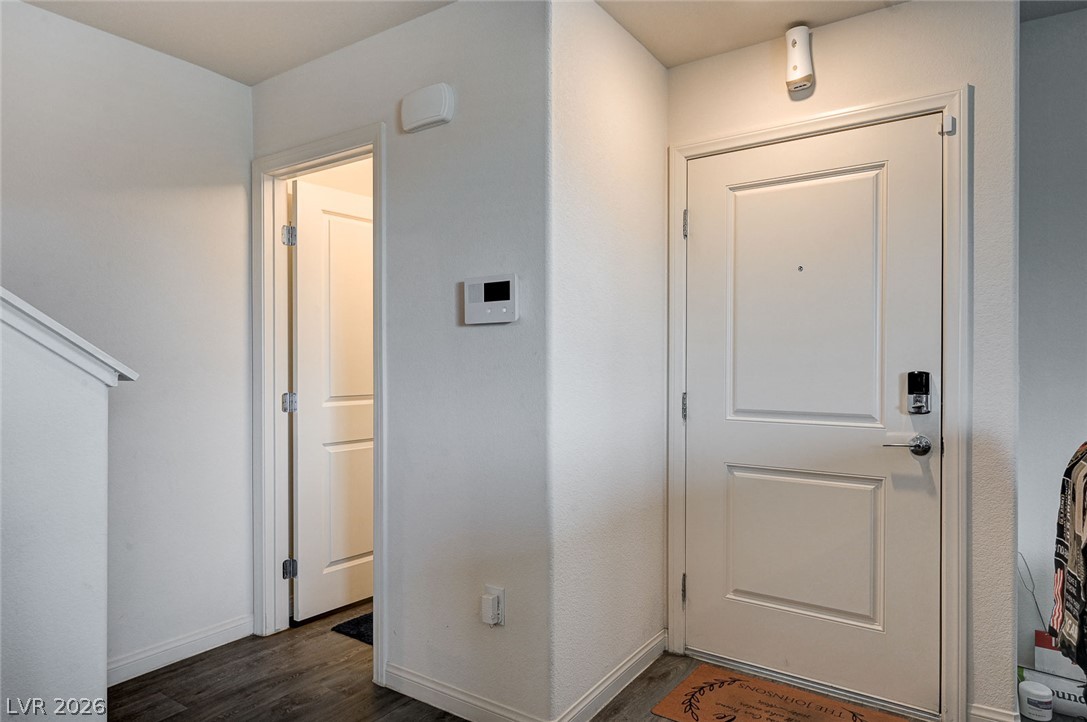 6804 Satin Silver Court North Las Vegas NV 89086
