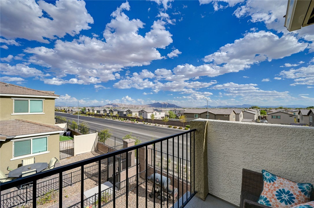 6804 Satin Silver Court North Las Vegas NV 89086