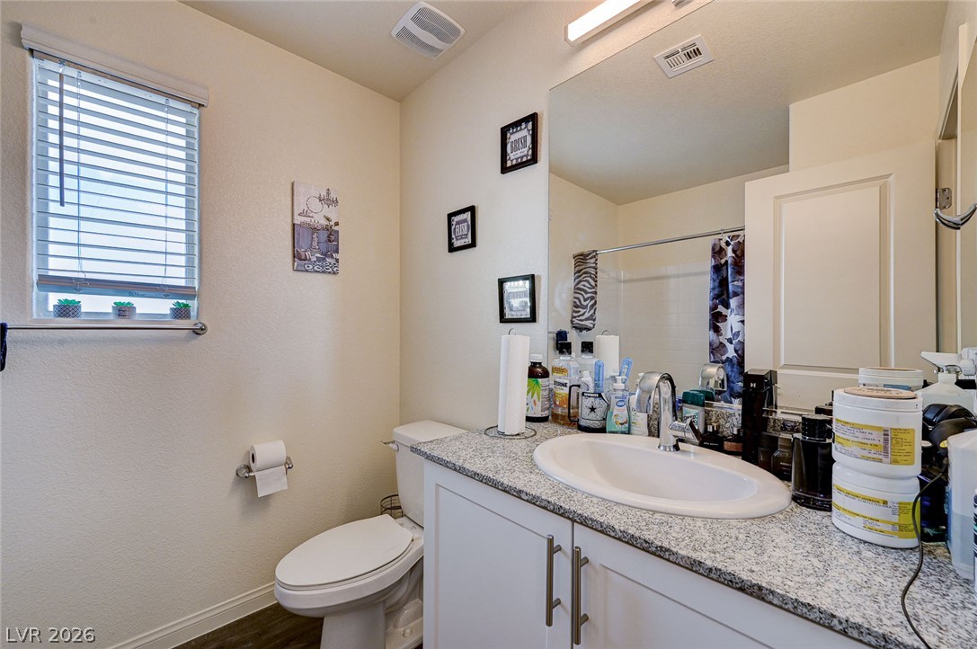 6804 Satin Silver Court North Las Vegas NV 89086