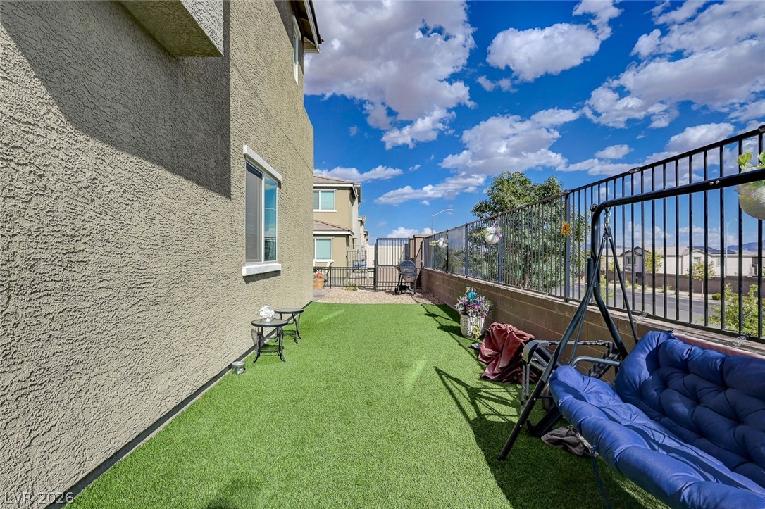 6804 Satin Silver Court North Las Vegas NV 89086