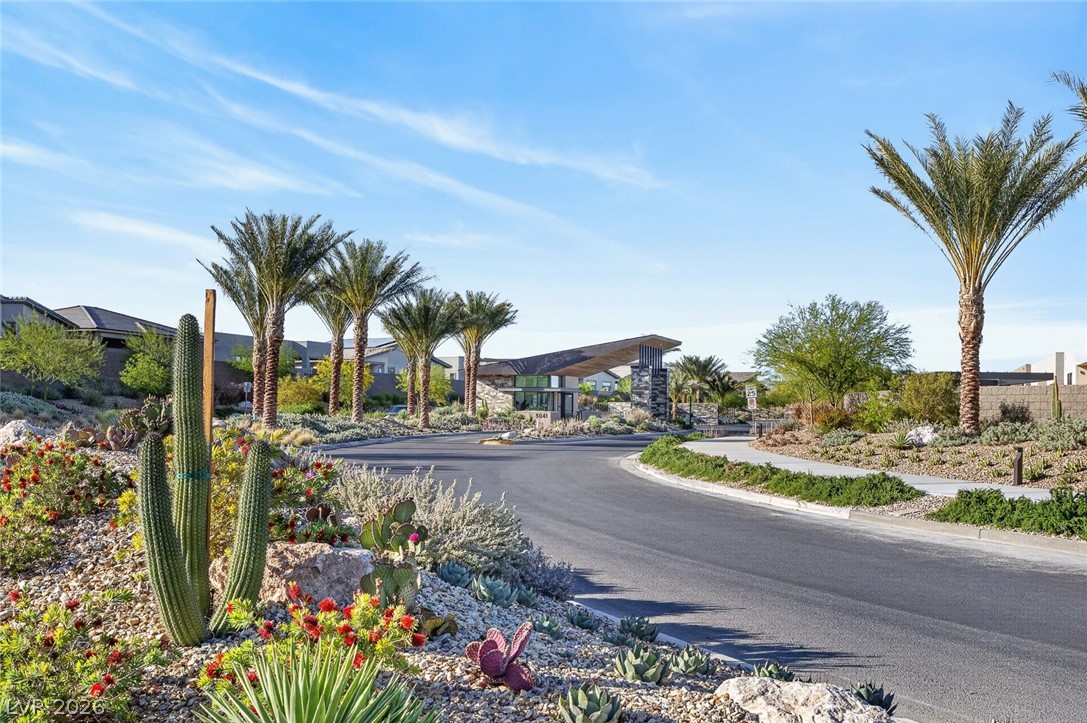 5064 High Hill Street Las Vegas NV 89135