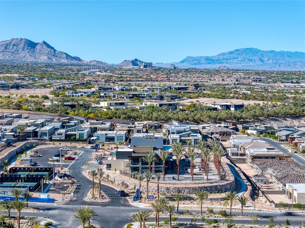 5064 High Hill Street Las Vegas NV 89135