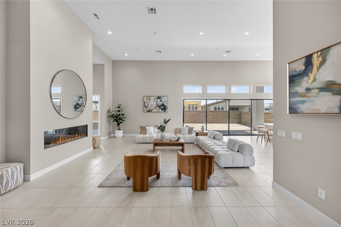 5064 High Hill Street Las Vegas NV 89135