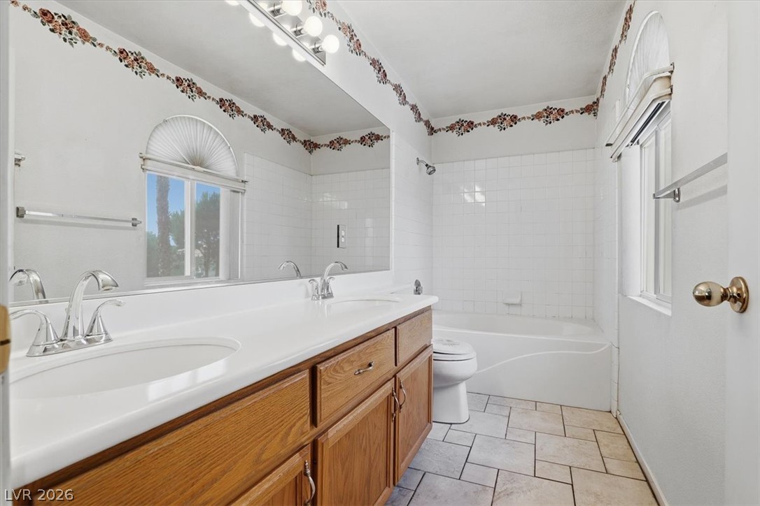 3744 Beacon Point Street Las Vegas NV 89129