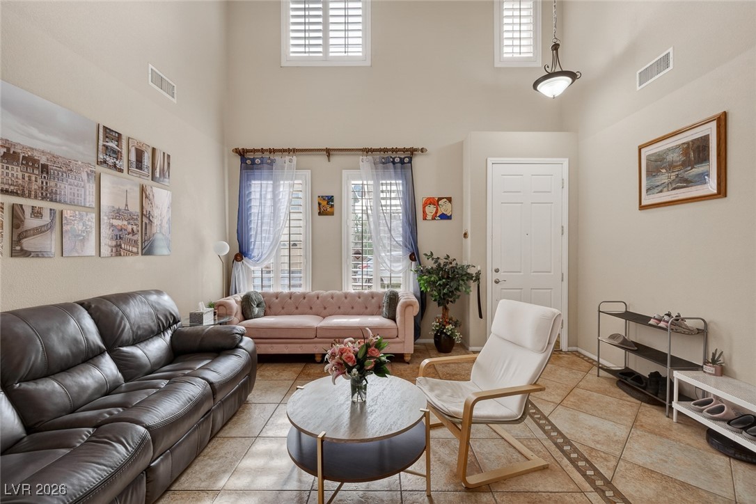 8061 Retriever Avenue Las Vegas NV 89147