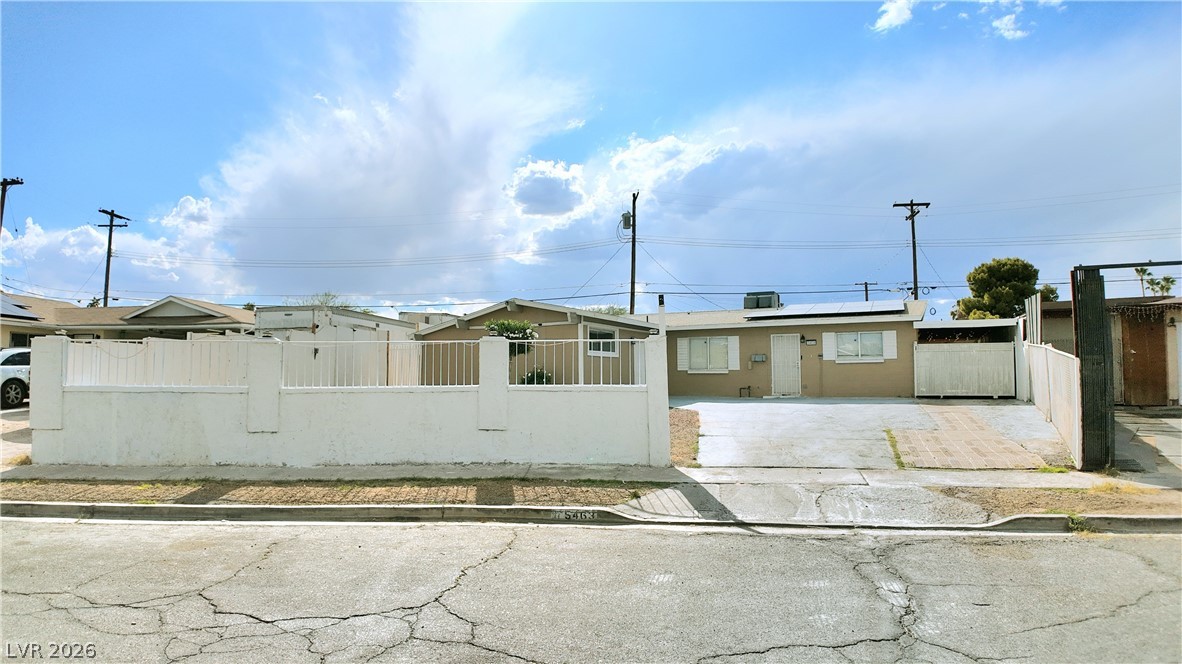 5463 Sir Monahan Street Las Vegas NV 89119