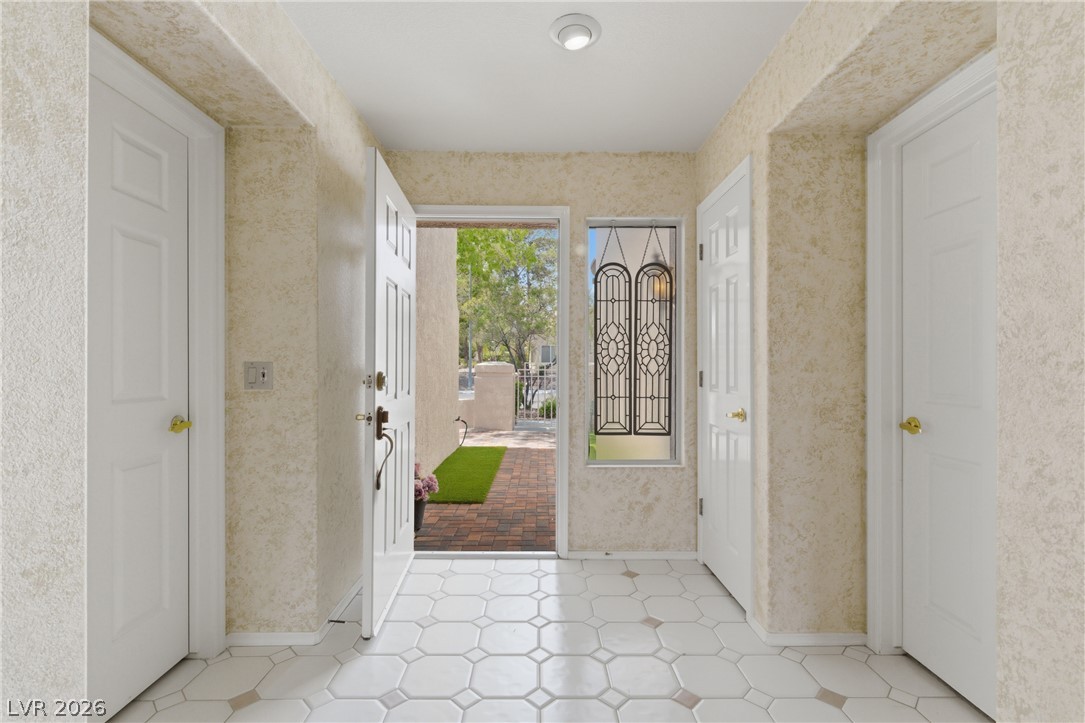 9024 Sundial Drive Las Vegas NV 89134