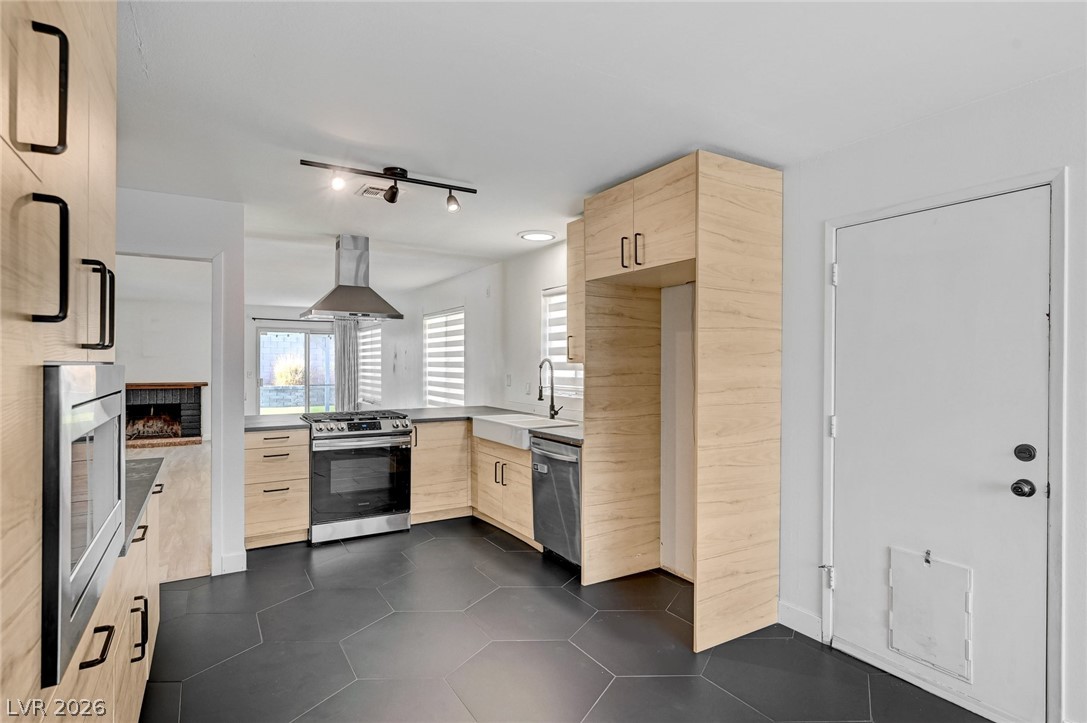 7128 Montcliff Avenue Las Vegas NV 89147