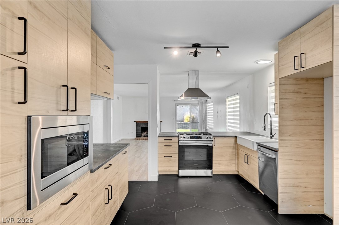 7128 Montcliff Avenue Las Vegas NV 89147