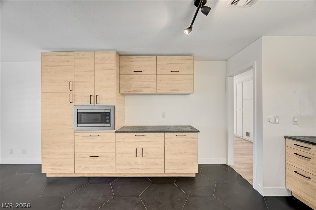 7128 Montcliff Avenue Las Vegas NV 89147