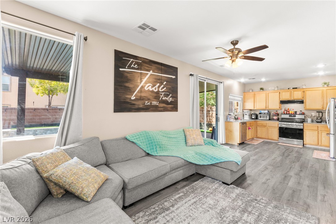 2305 Cockatoo Drive North Las Vegas NV 89084