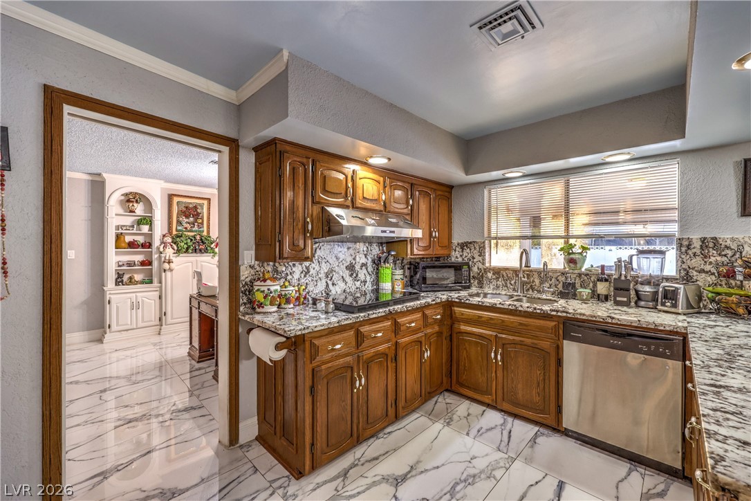 1963 Catalpa Trail Las Vegas NV 89108