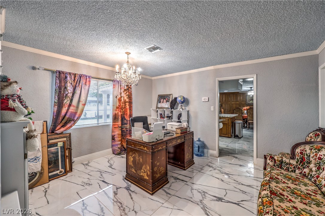 1963 Catalpa Trail Las Vegas NV 89108