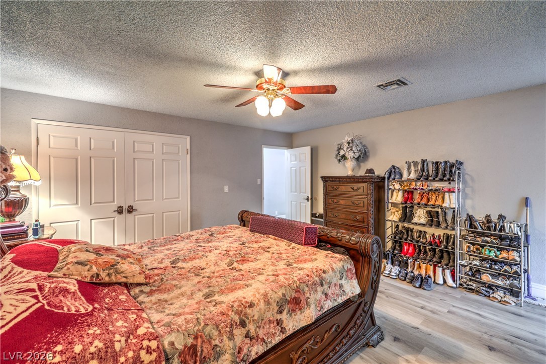 1963 Catalpa Trail Las Vegas NV 89108