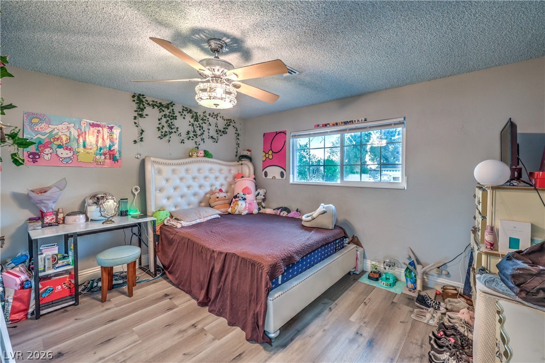 1963 Catalpa Trail Las Vegas NV 89108