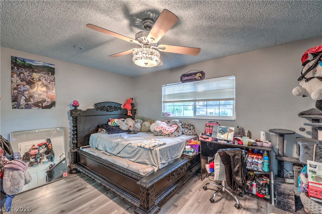 1963 Catalpa Trail Las Vegas NV 89108