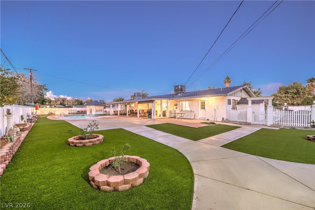 1963 Catalpa Trail Las Vegas NV 89108