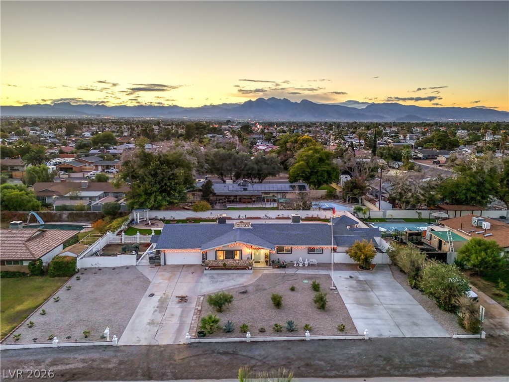 1963 Catalpa Trail Las Vegas NV 89108