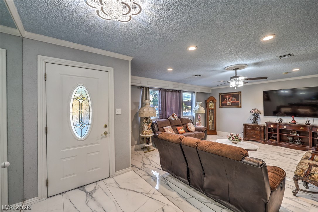 1963 Catalpa Trail Las Vegas NV 89108