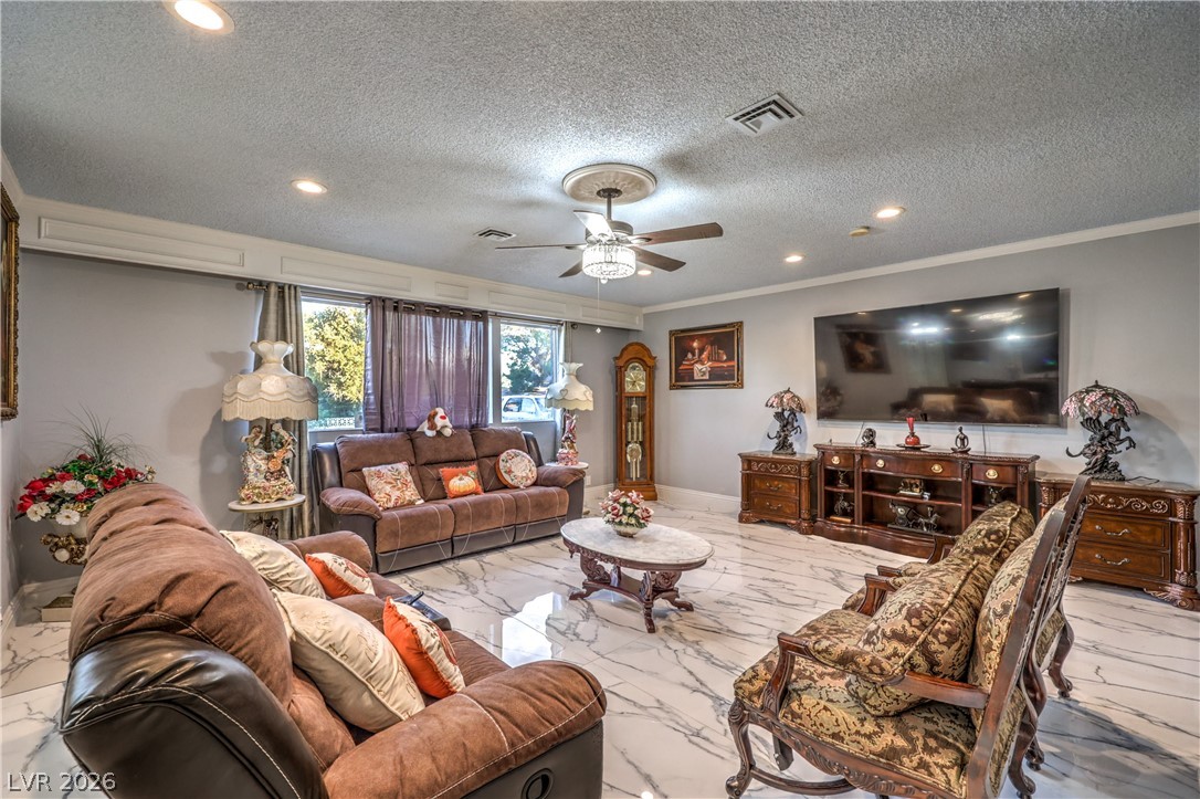 1963 Catalpa Trail Las Vegas NV 89108