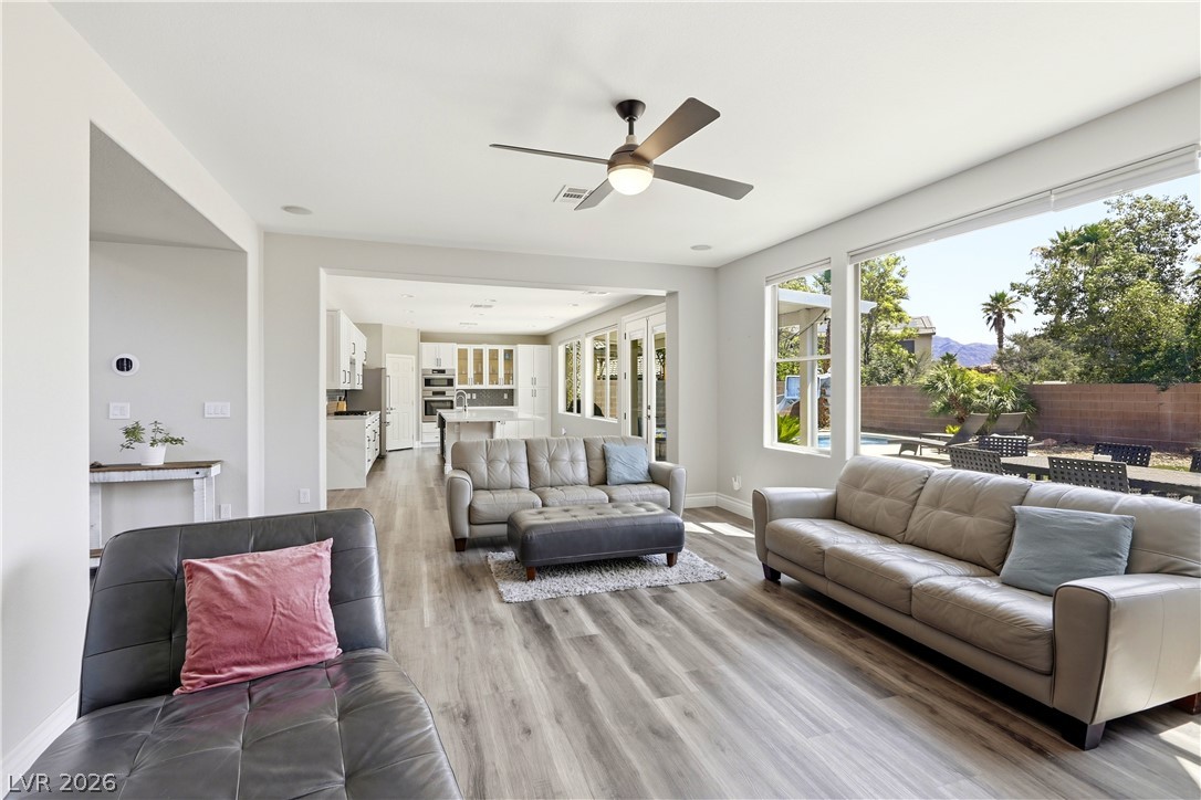 8834 Arroyo Azul Street Las Vegas NV 89131