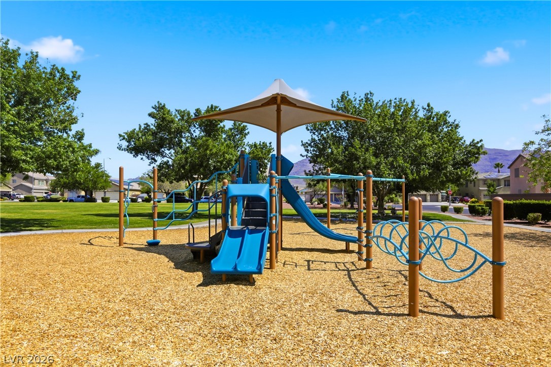 8834 Arroyo Azul Street Las Vegas NV 89131