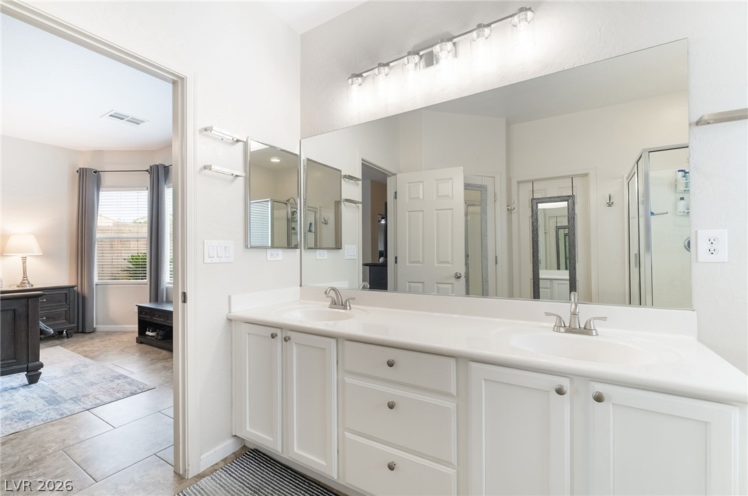 2572 Lockerbie Street Henderson NV 89044