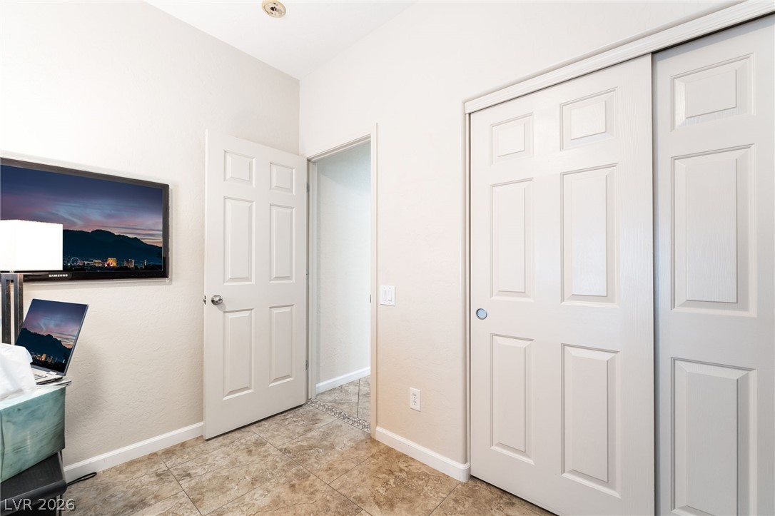 2572 Lockerbie Street Henderson NV 89044