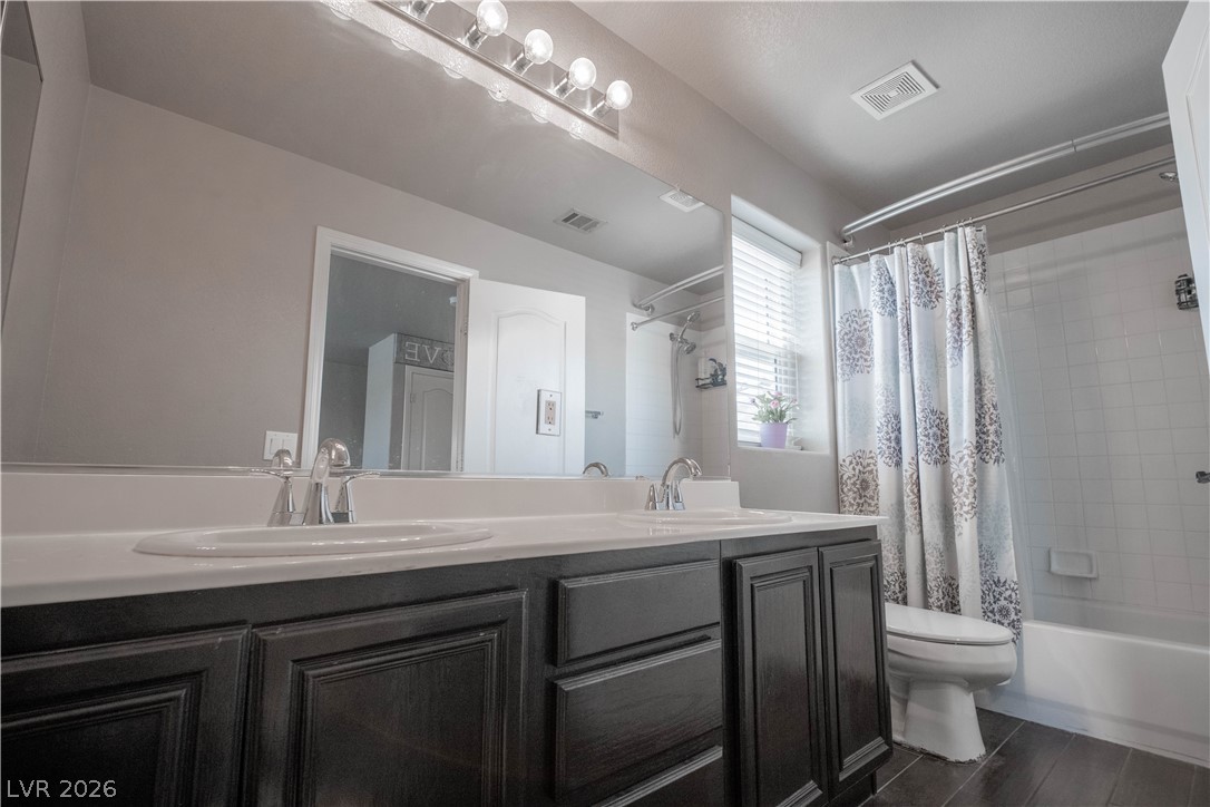 1073 Royal Valley Street Henderson NV 89002