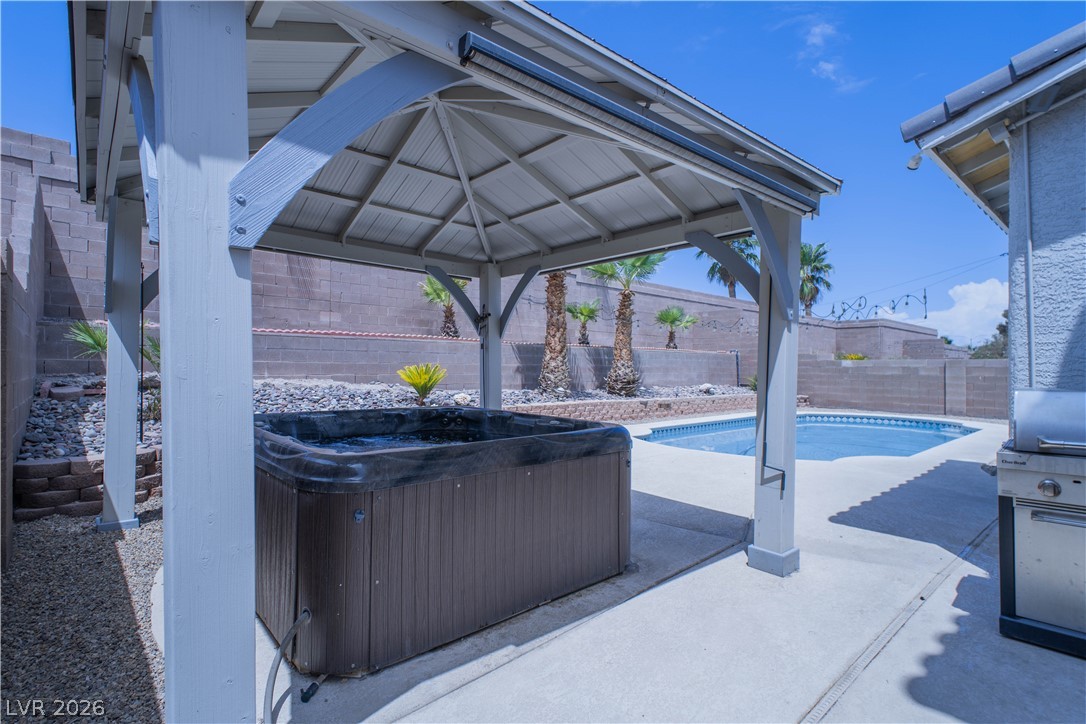 1073 Royal Valley Street Henderson NV 89002