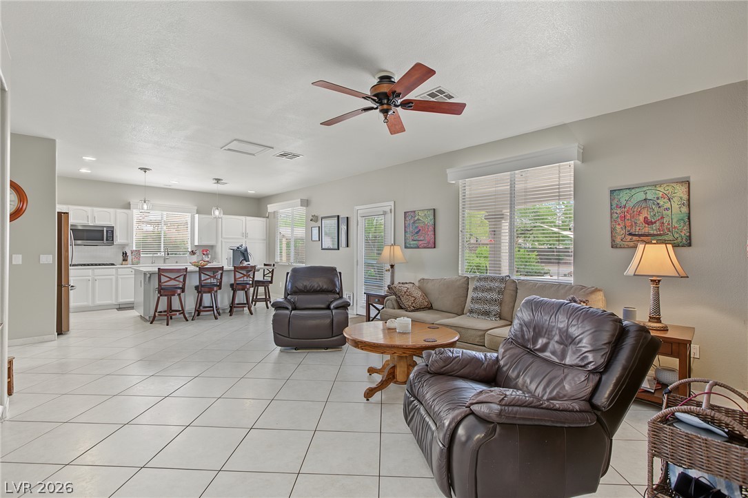 6915 Cedar Basin Avenue Las Vegas NV 89142