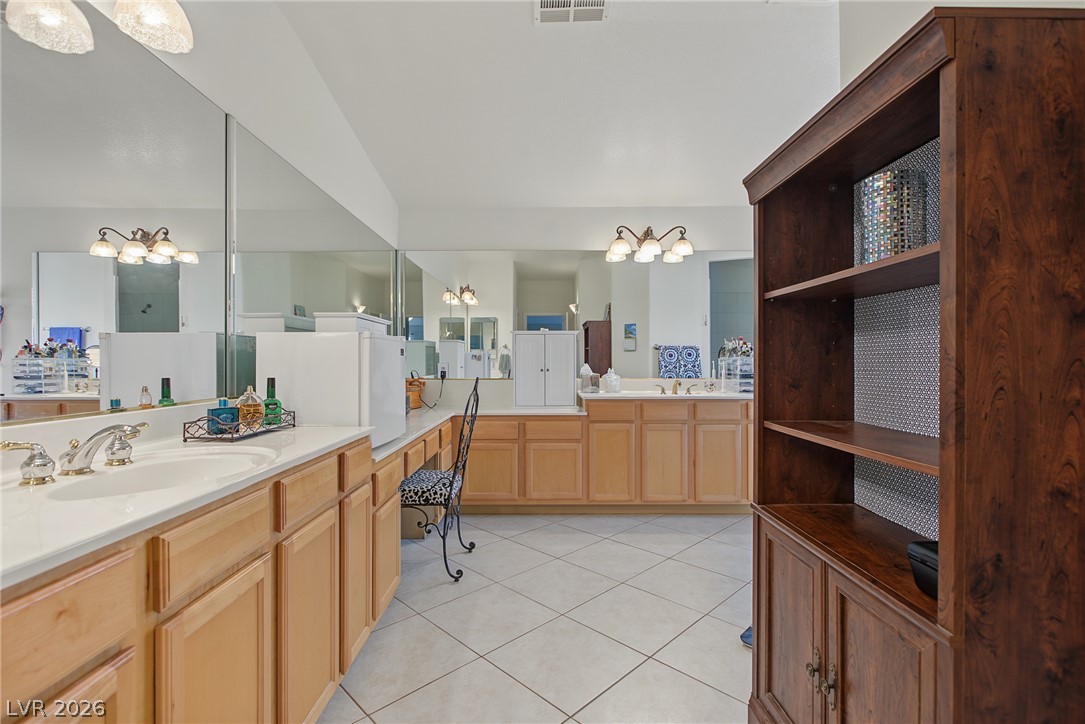6915 Cedar Basin Avenue Las Vegas NV 89142