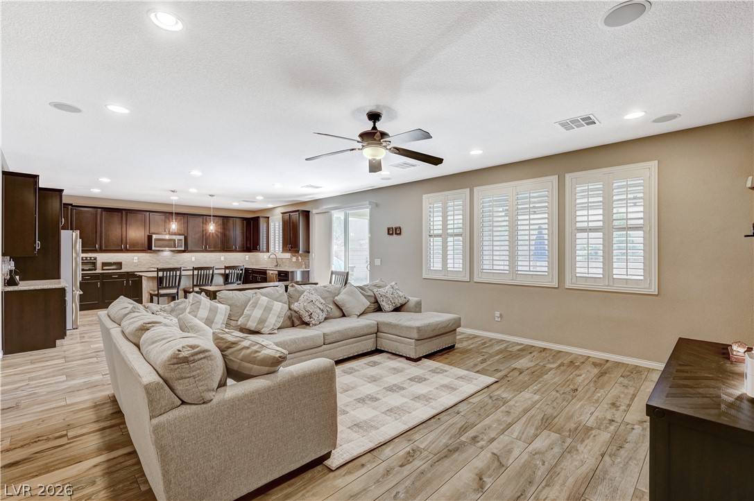 7741 Rainbow Rising Street Las Vegas NV 89113