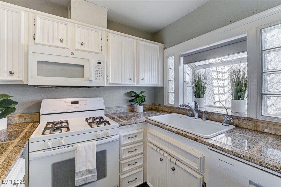 4045 Great Plains Way Las Vegas NV 89121