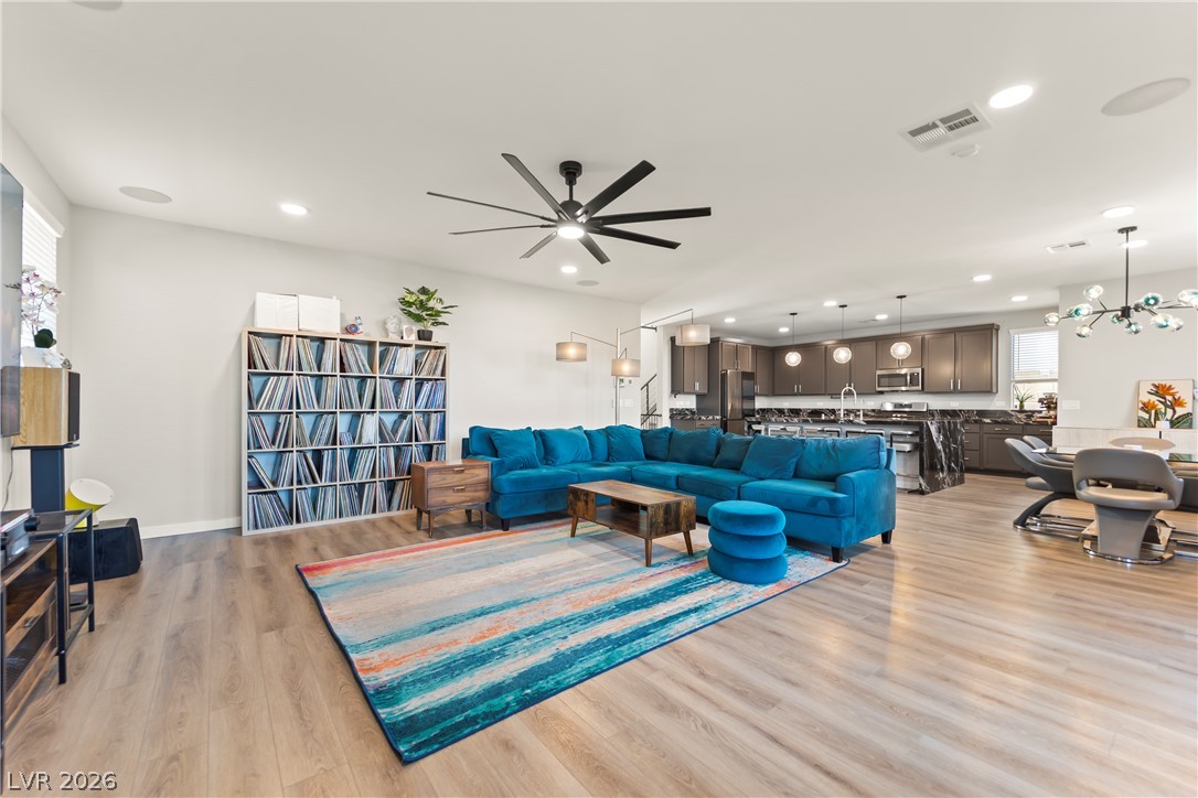 6836 Pacific Robin Street North Las Vegas NV 89084