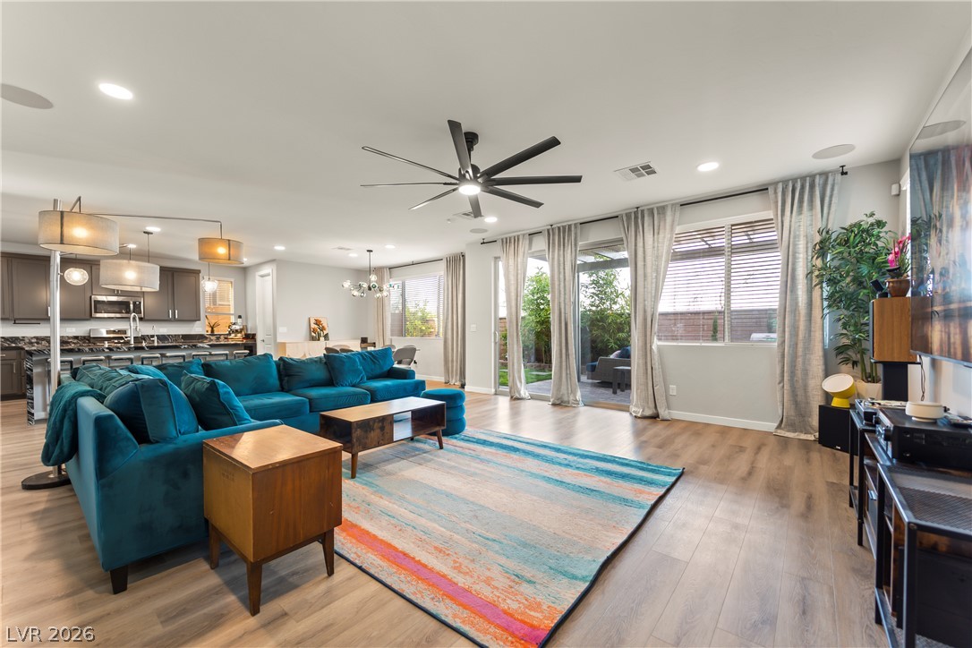 6836 Pacific Robin Street North Las Vegas NV 89084