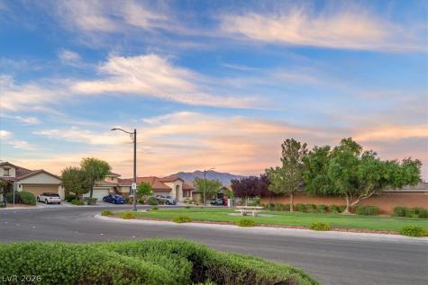 7811 Sugarloaf Peak Street Las Vegas NV 89166