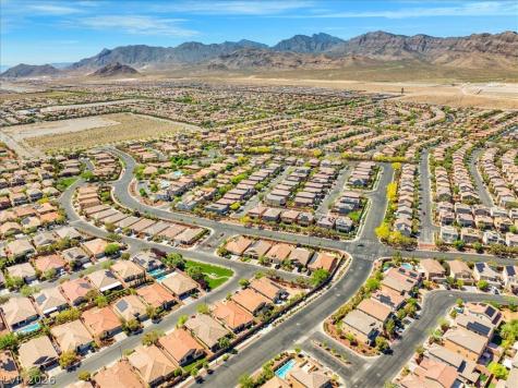 7811 Sugarloaf Peak Street Las Vegas NV 89166