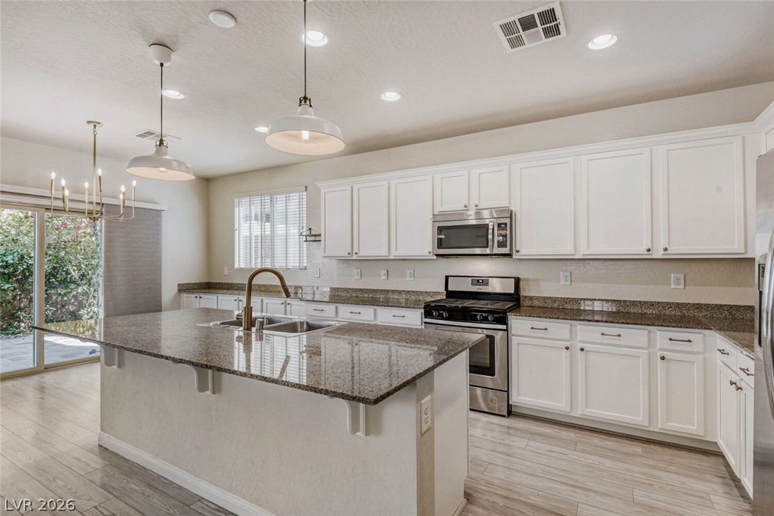 6860 Stonetrace Street Las Vegas NV 89148